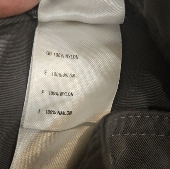 The North Face Grey Horizon Tempest Cargo Hiking Capri Pants - Size 6 - Picture 8 of 8